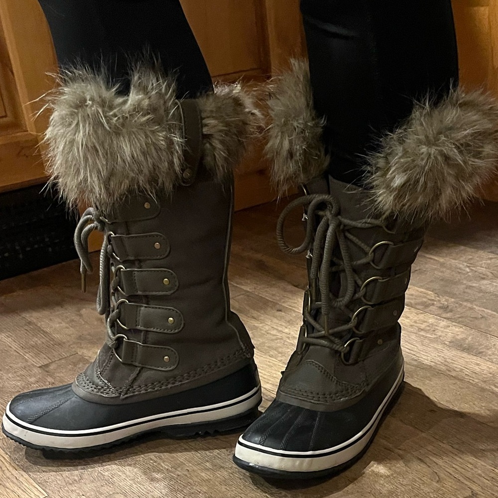 SOREL JOAN OF ARCTIC SNOW BOOTS WINTER TAUPE GREY